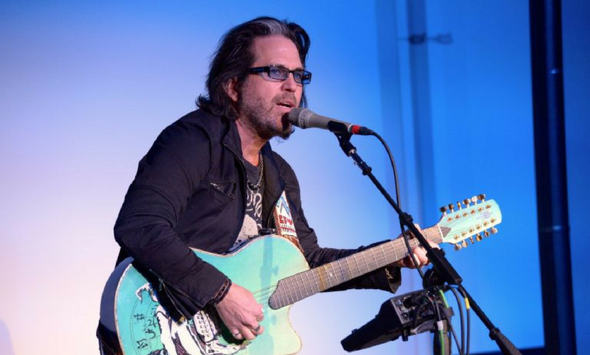 Kip Winger acoustic promo photo